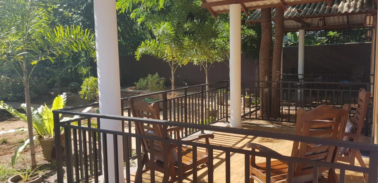 Max Safari Villa Udawalawe Luaran gambar